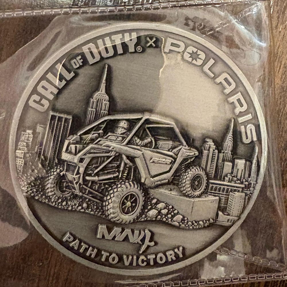 Fanatics Fest NYC 2026 CALL OF DUTY Silver Tone  Polaris Commemorative Magnet